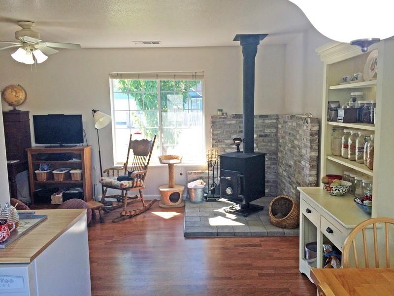 161 Meadow Bridge Lane Rio Dell, CA 95562 - Photo 10 of 21
