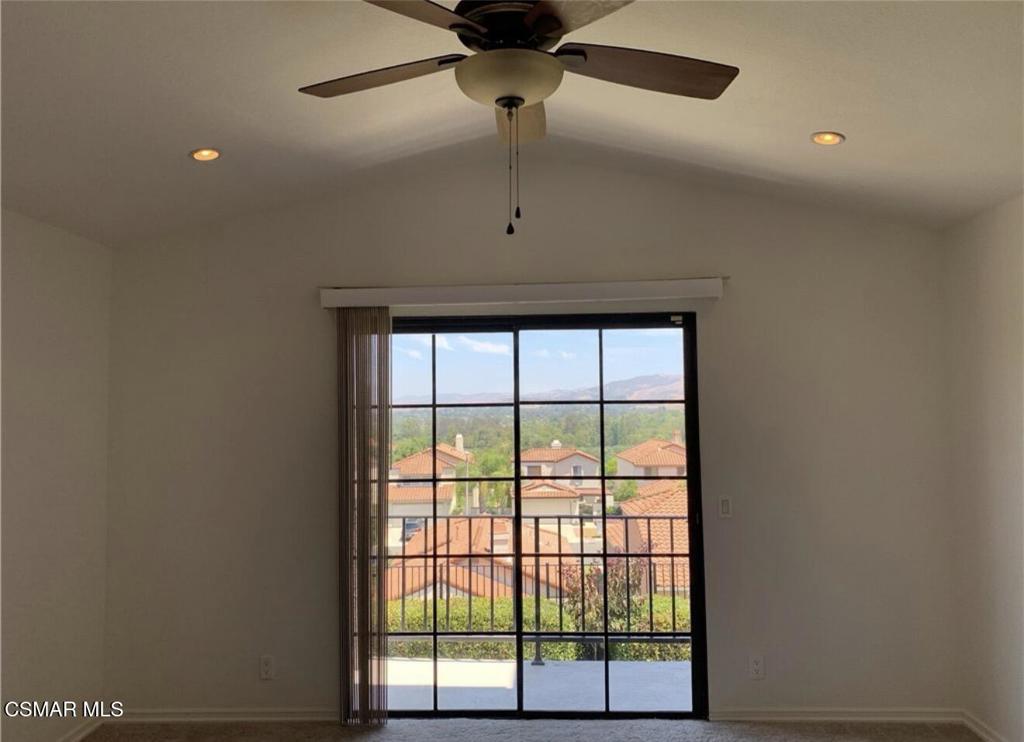 852 Congressional Road Simi Valley, CA 93065 - Photo 15 of 25