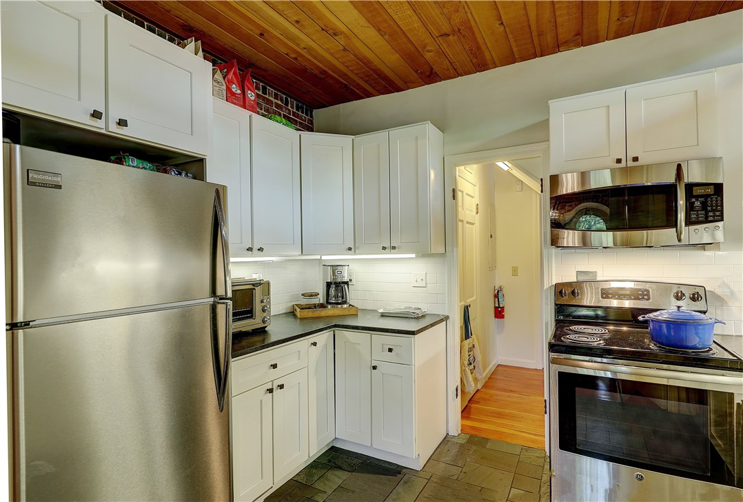 193 Hope Street, Unit 3 Providence, RI 02906 - Photo 13 of 31