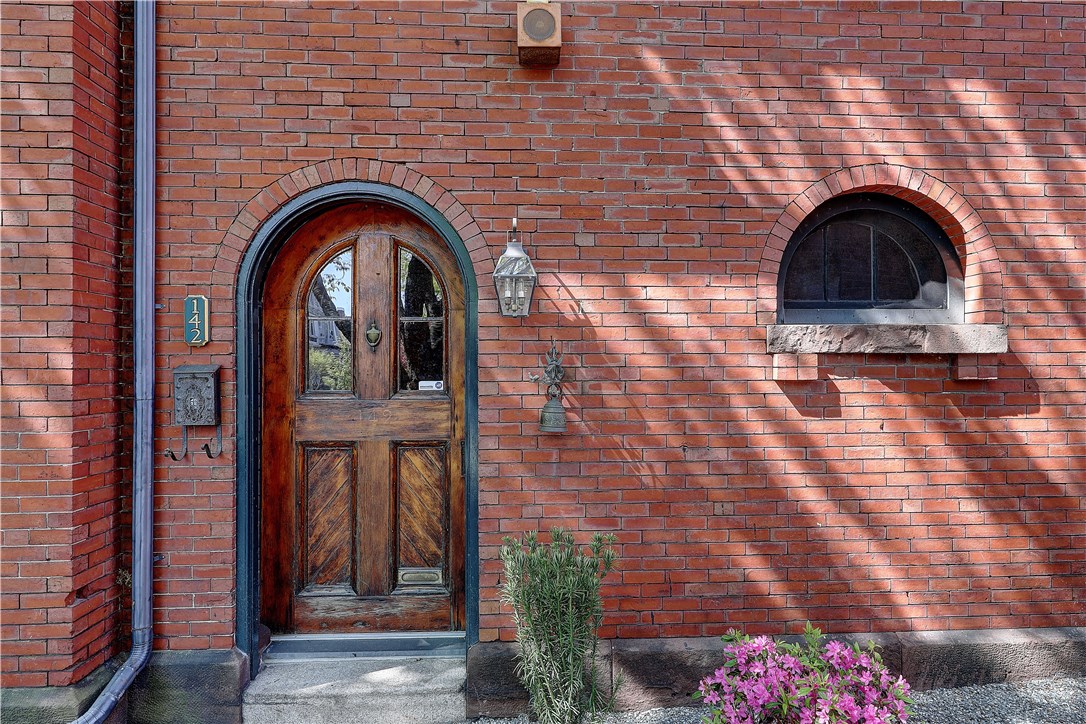 193 Hope Street, Unit 3 Providence, RI 02906 - Photo 2 of 31