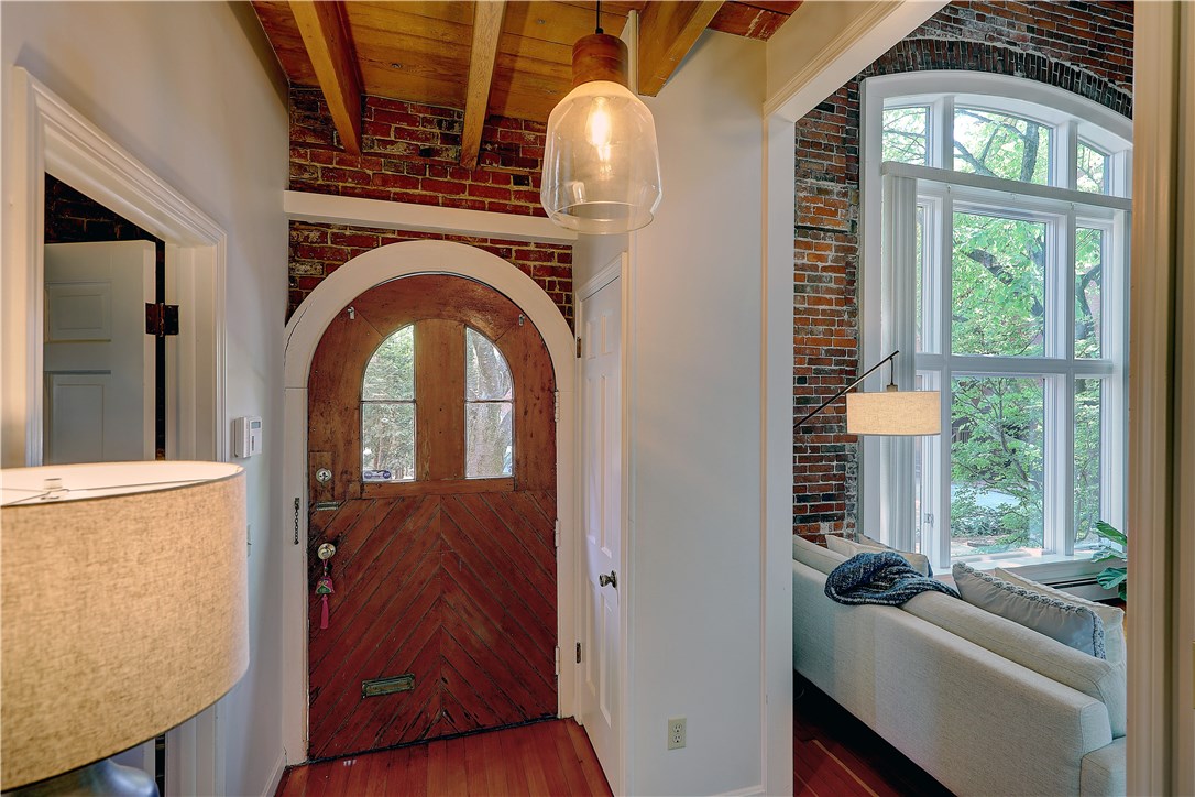 193 Hope Street, Unit 3 Providence, RI 02906 - Photo 4 of 31