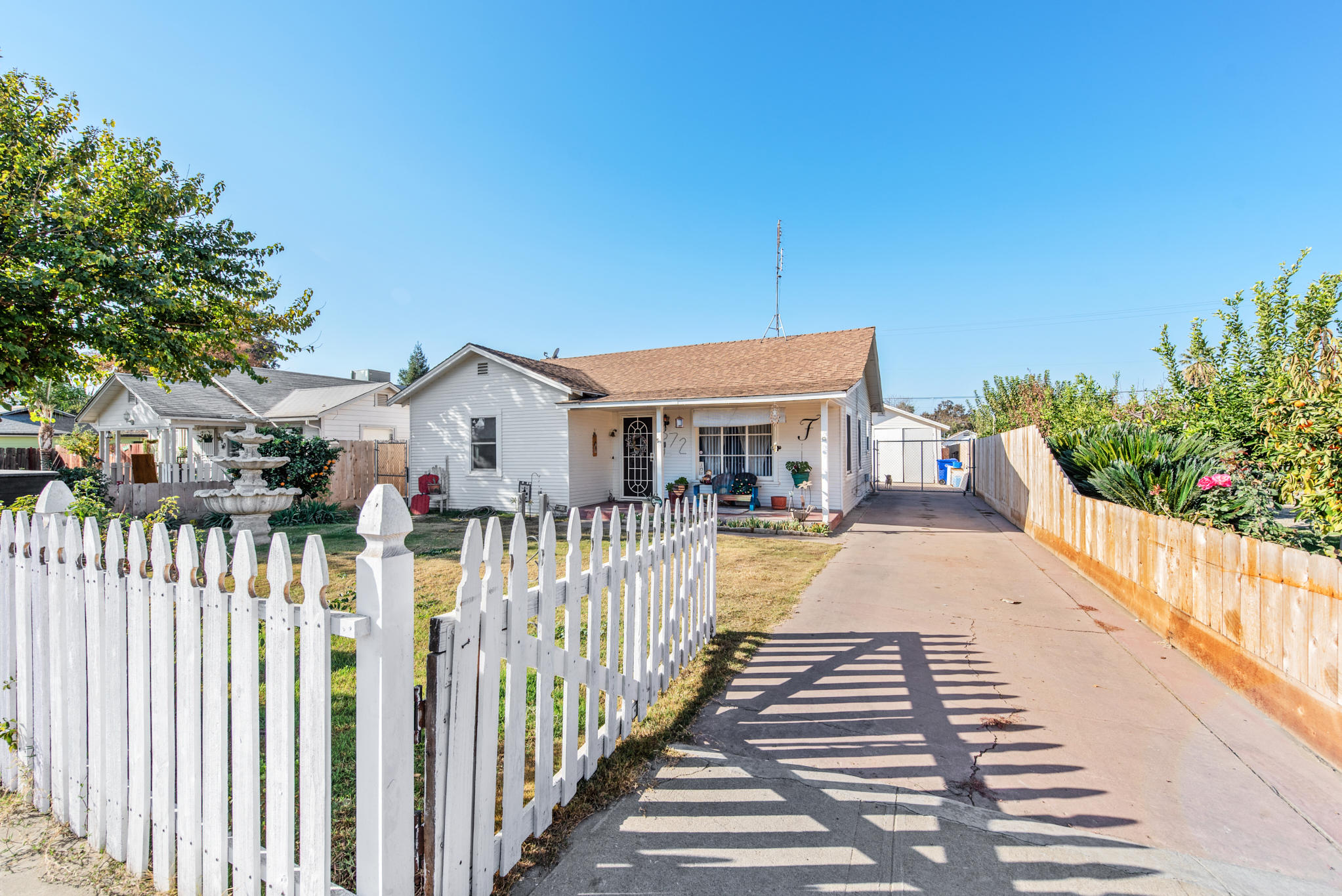 372 South Filbert Road Exeter, CA 93221 - Photo 2 of 29 taylorkarrphotography-372-LowRes 2