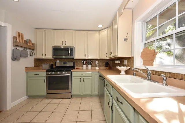 $239,000 | 8025 West Lorraine Place, Milwaukee, WI 53222