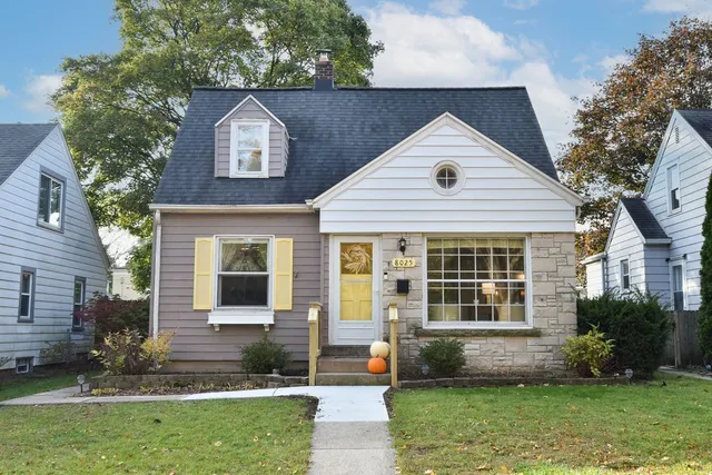 $239,000 | 8025 West Lorraine Place, Milwaukee, WI 53222