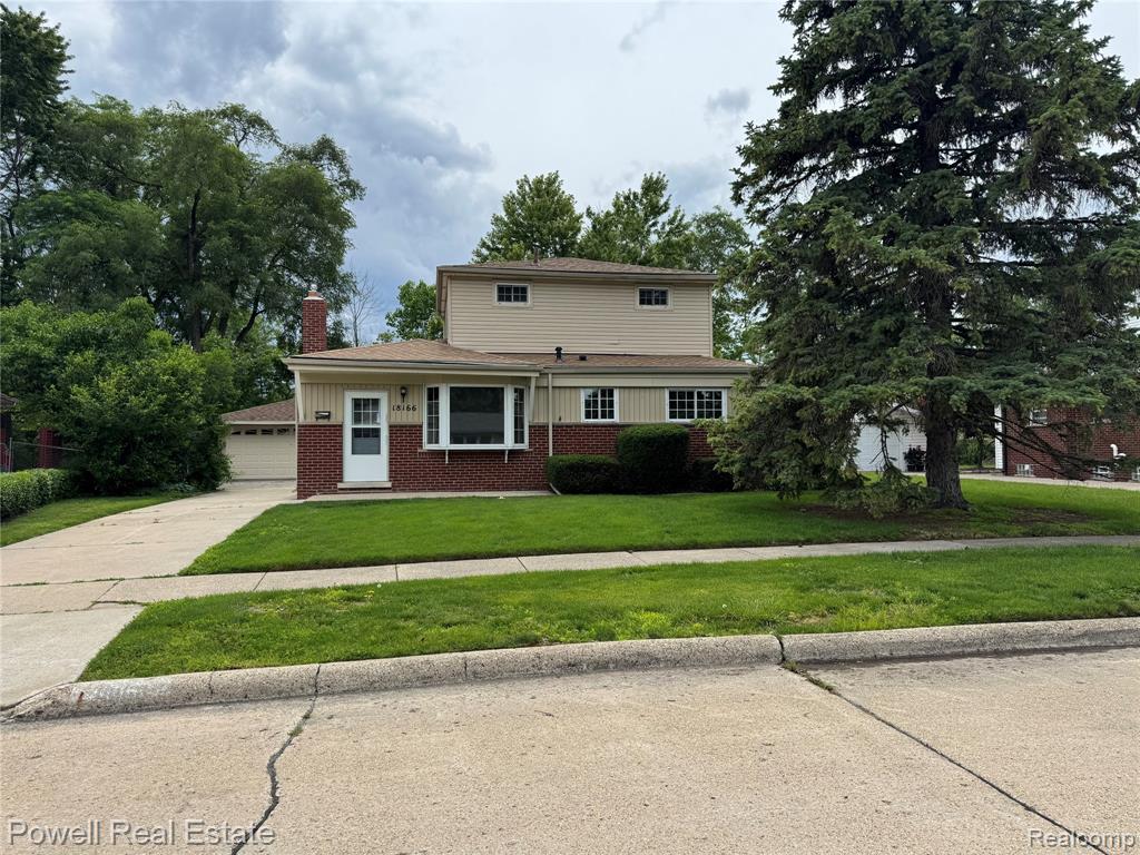 18166 Davidson Road Fraser, MI 48026 - Photo 1 of 26