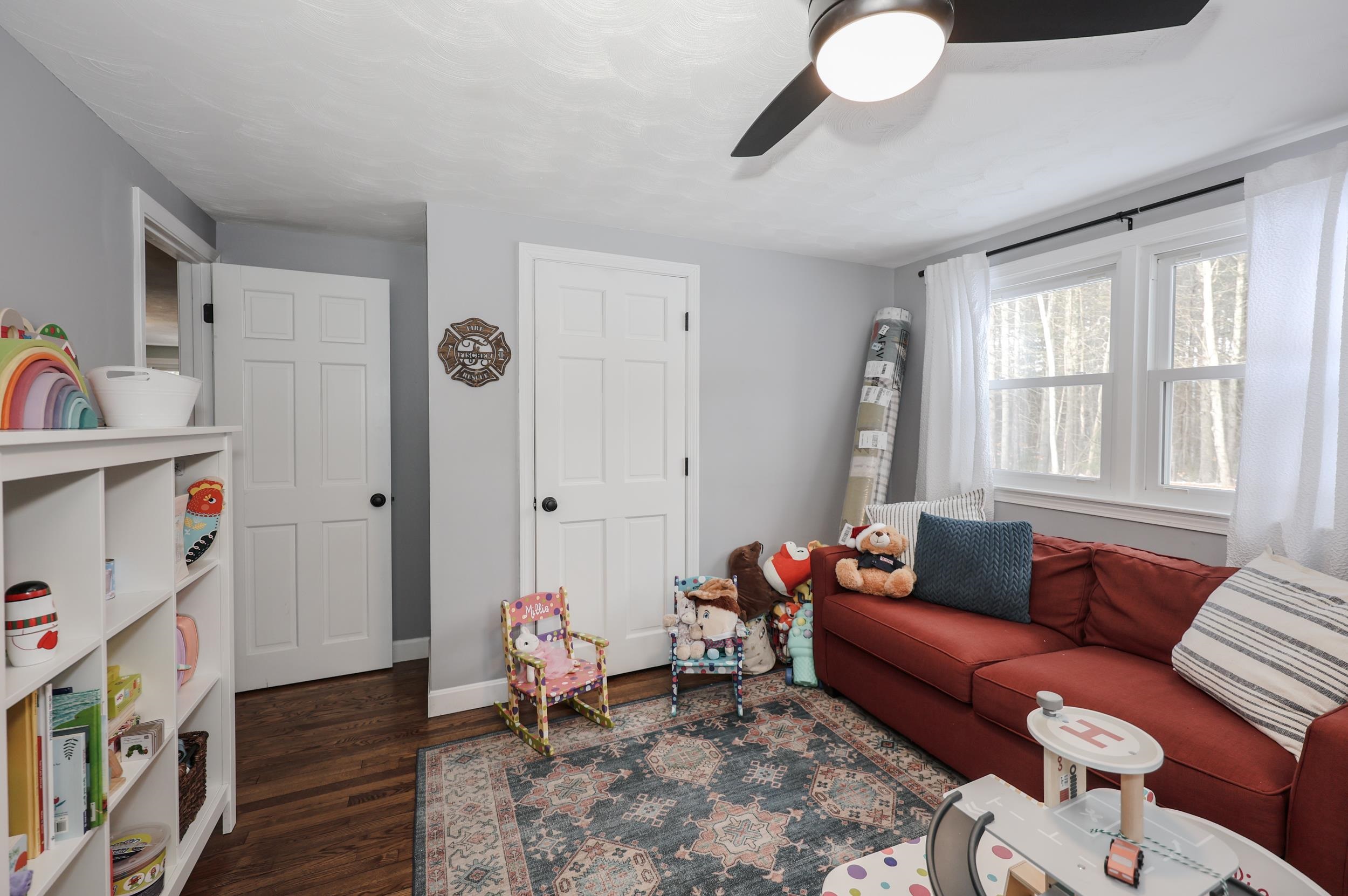 27 Willow Street Pelham, NH 03076 - Photo 11 of 31