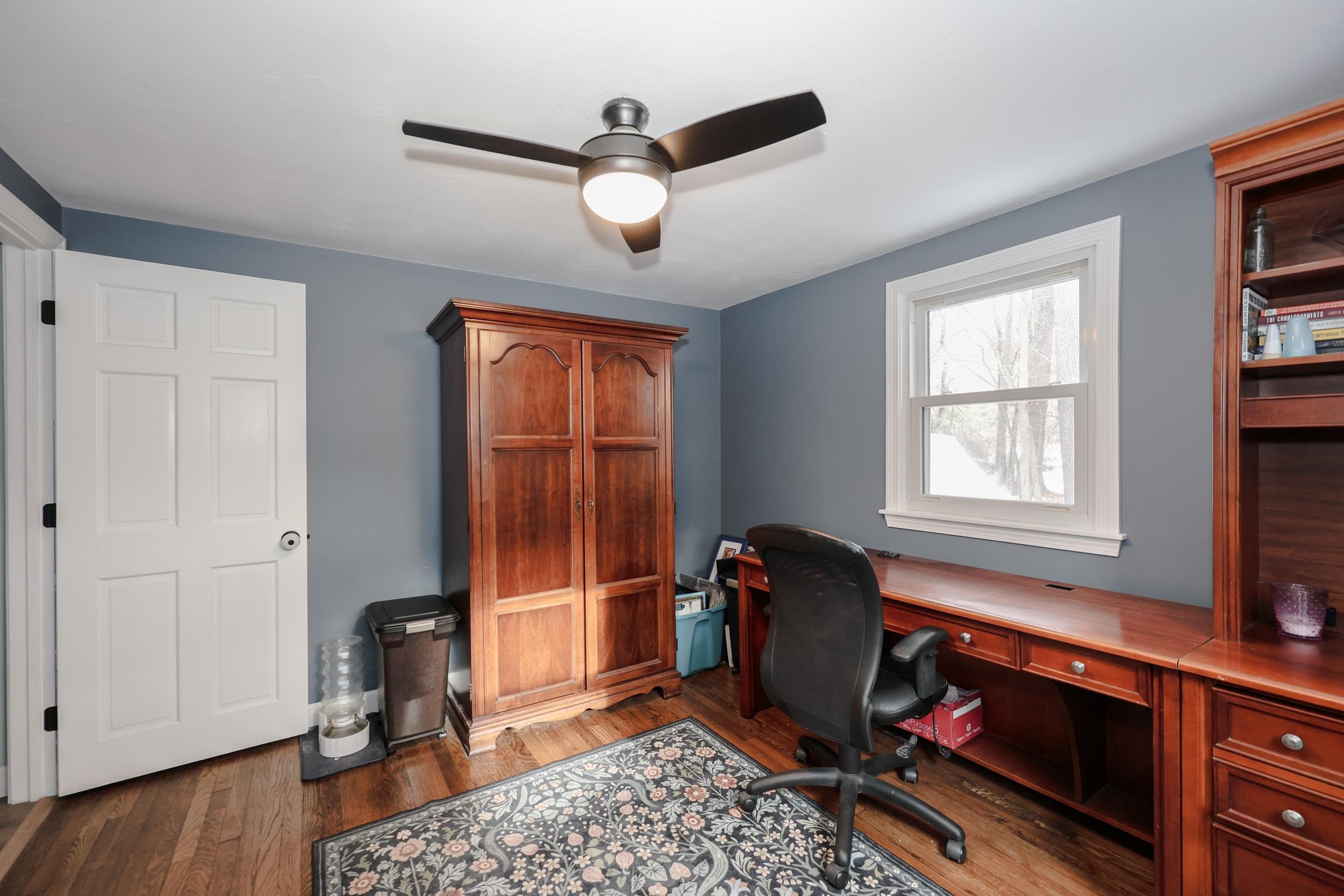 27 Willow Street Pelham, NH 03076 - Photo 14 of 31