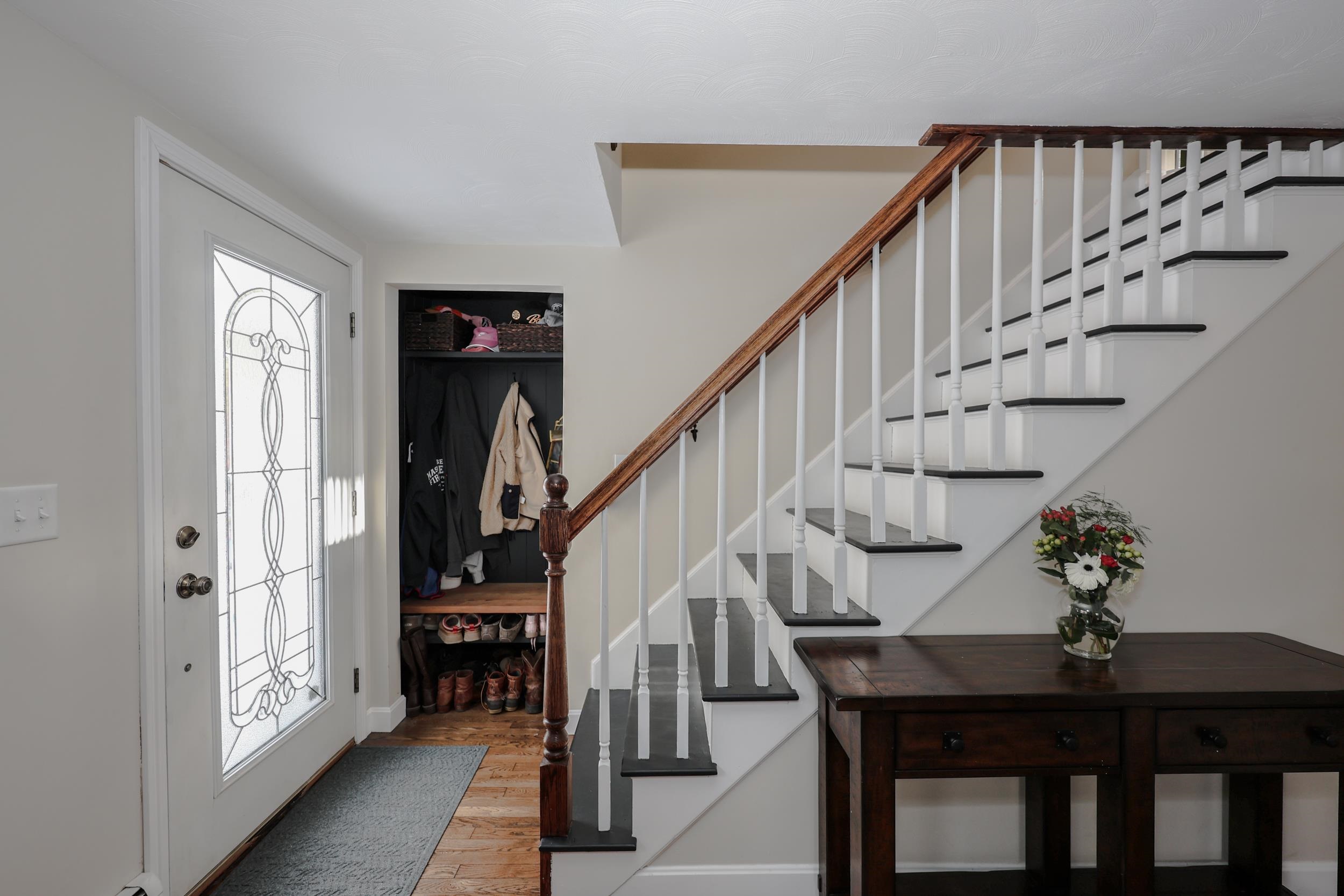 27 Willow Street Pelham, NH 03076 - Photo 17 of 31