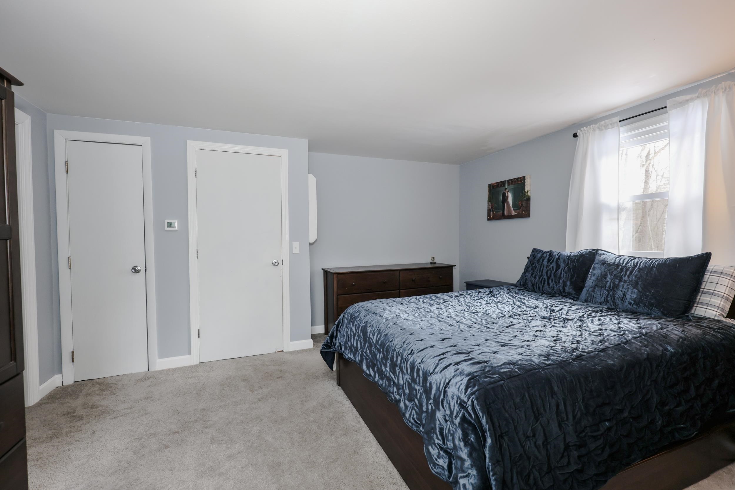 27 Willow Street Pelham, NH 03076 - Photo 18 of 31