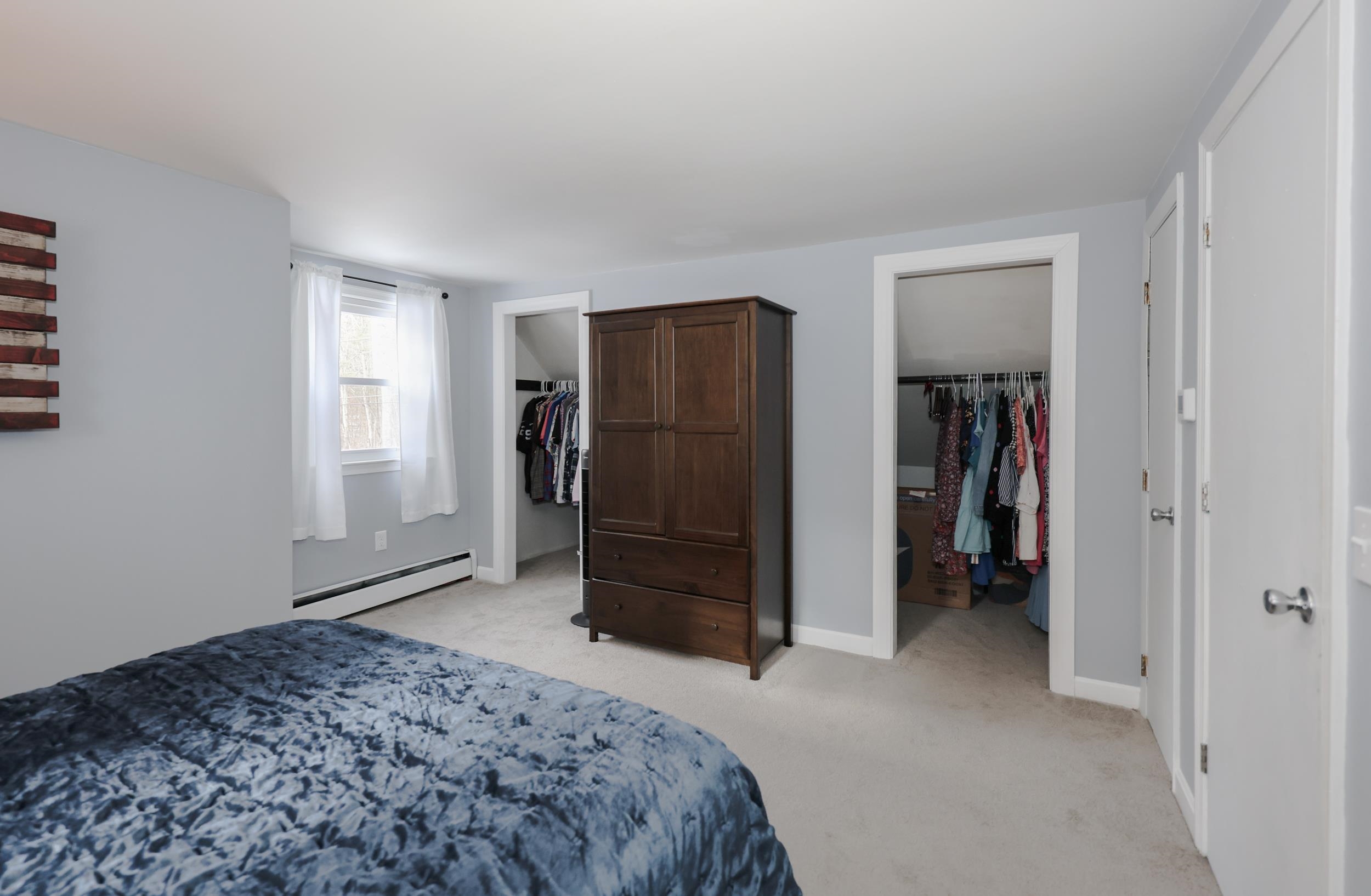 27 Willow Street Pelham, NH 03076 - Photo 20 of 31