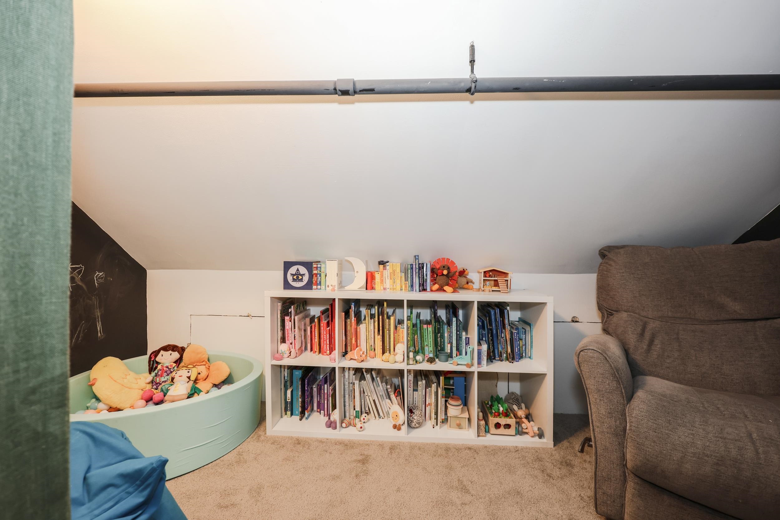 27 Willow Street Pelham, NH 03076 - Photo 25 of 31