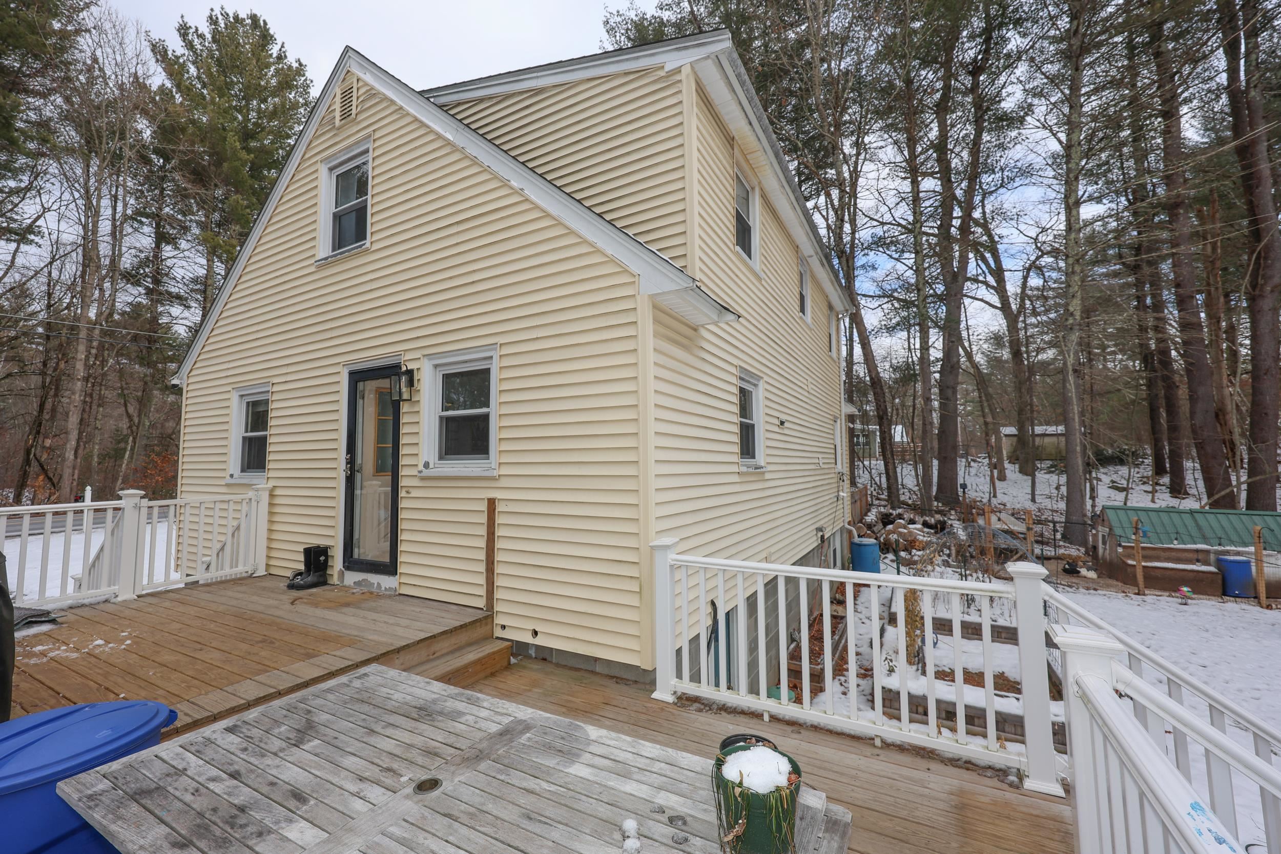 27 Willow Street Pelham, NH 03076 - Photo 30 of 31