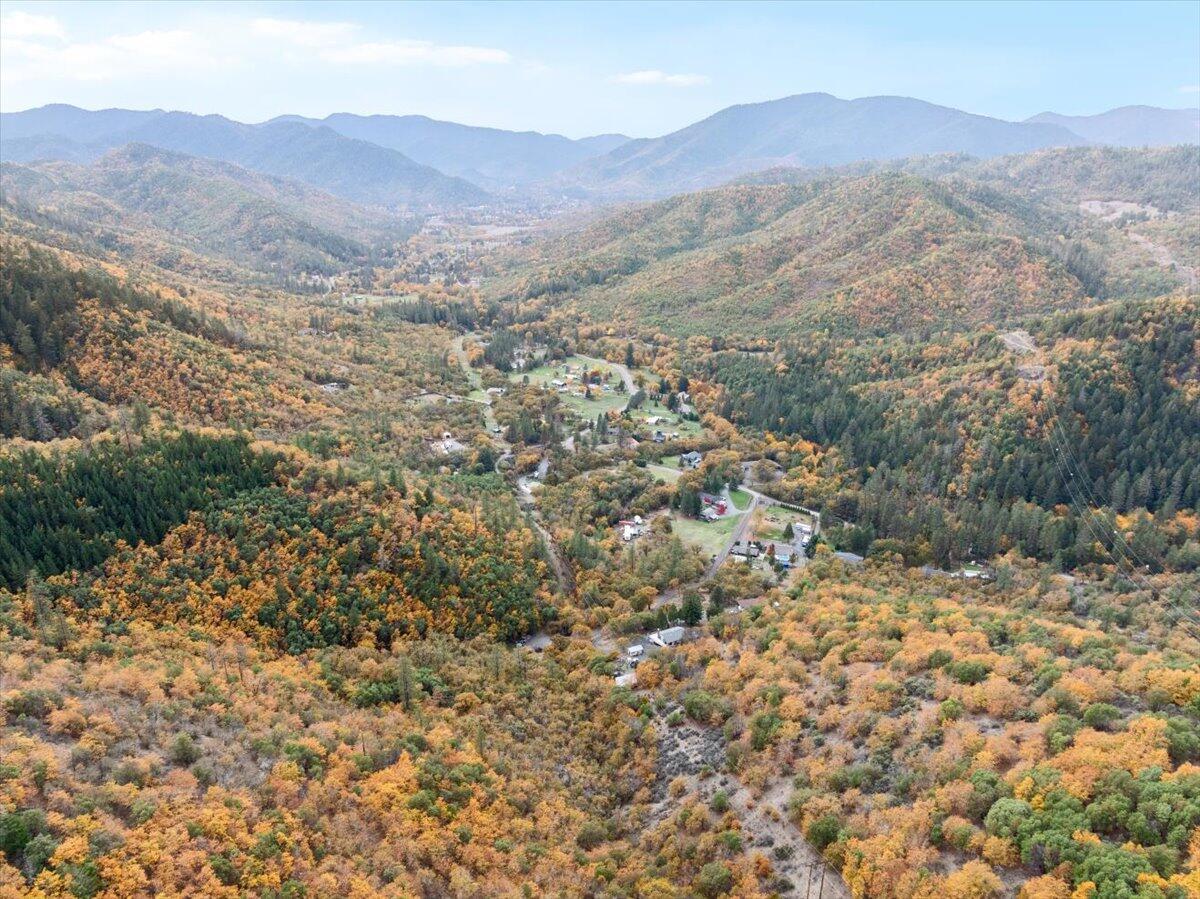 3116 Wards Creek Road Rogue River, OR 97537 - Photo 26 of 31 26-DJI_0048