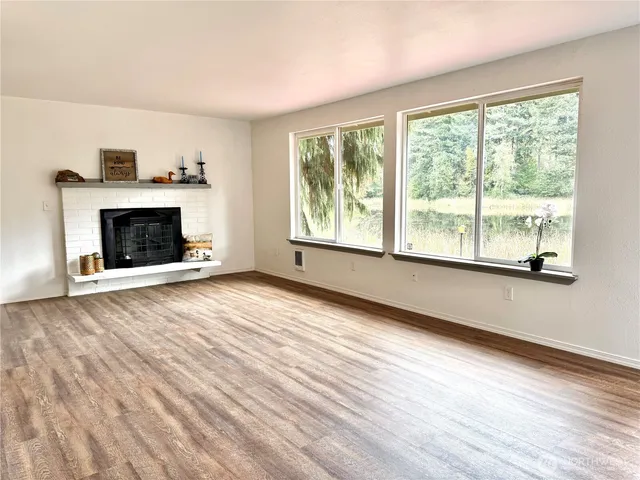 $549,950 | 31219 62nd Ave Court South, Roy, WA 98580