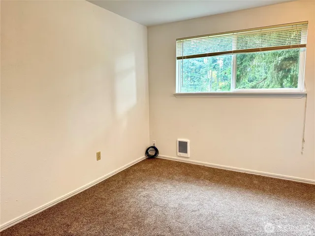 $549,950 | 31219 62nd Ave Court South, Roy, WA 98580