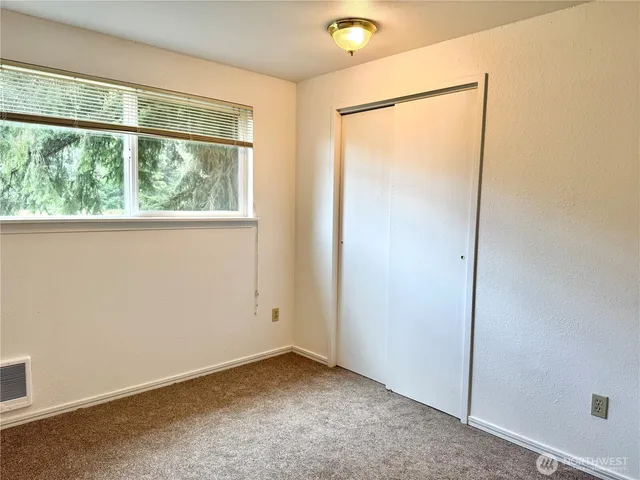 $549,950 | 31219 62nd Ave Court South, Roy, WA 98580