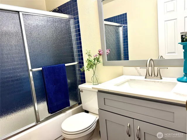 $549,950 | 31219 62nd Ave Court South, Roy, WA 98580