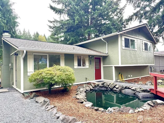 $549,950 | 31219 62nd Ave Court South, Roy, WA 98580