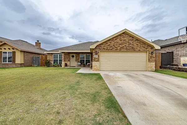 $285,000 | 10304 Avenue West, Lubbock, TX 79423