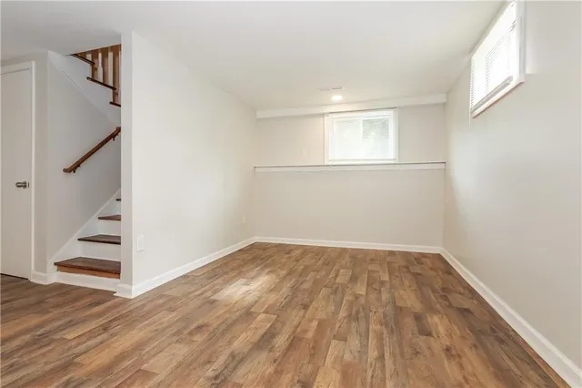 $2,150 | 506 Northeast Roanoke Drive, Blue Springs, MO 64014