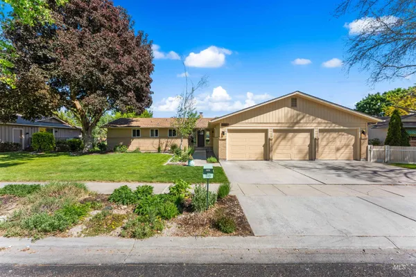 $725,000 | 1116 North Eagle Hills Way, Eagle, ID 83616