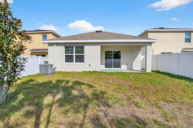 $2,300 | 10019 Merry Fawn Court, Sun City Center, FL 33573