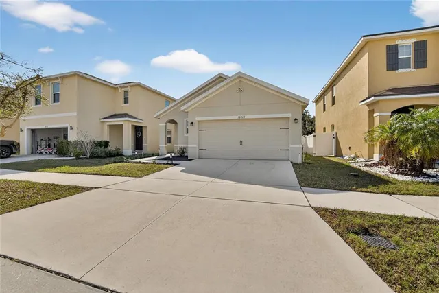 $2,300 | 10019 Merry Fawn Court, Sun City Center, FL 33573