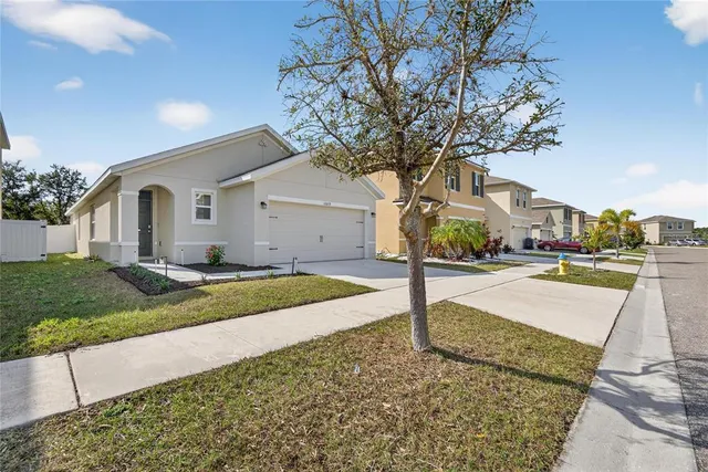 $2,300 | 10019 Merry Fawn Court, Sun City Center, FL 33573