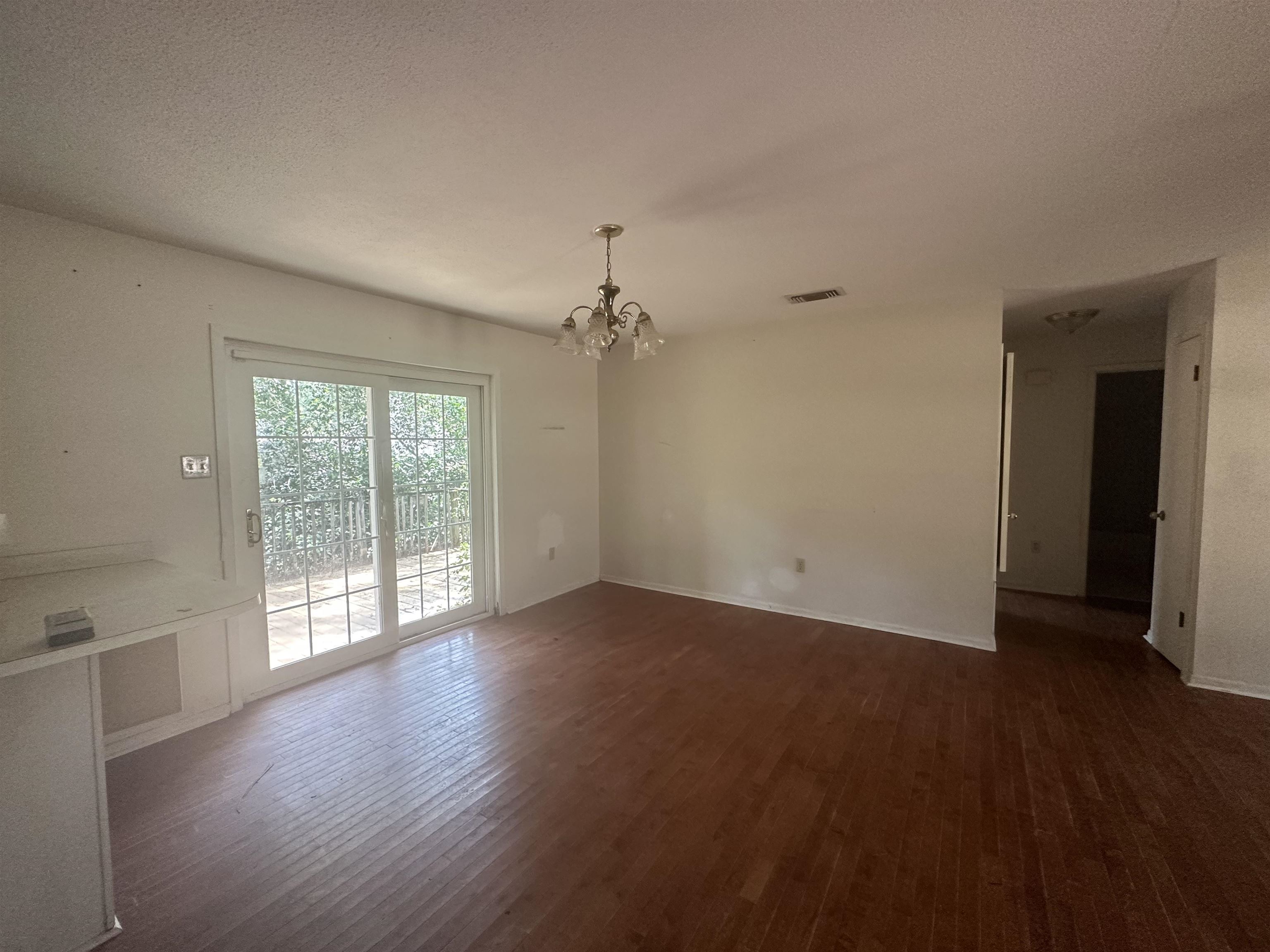139 Michael Loop Daphne, AL 36526 - Photo 2 of 7