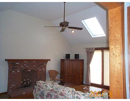 168 Upper North Row Road Sterling, MA 01564 - Photo 7 of 11 Gallery Image 7