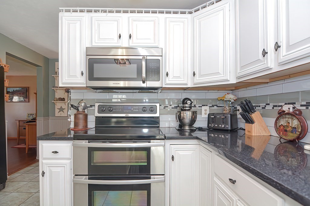 26 Butler Road Mendon, MA 01756 - Photo 12 of 42 Gallery Image 12