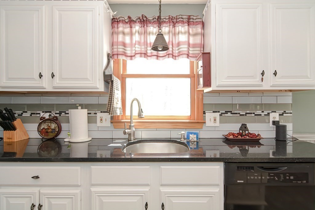 26 Butler Road Mendon, MA 01756 - Photo 13 of 42 Gallery Image 13