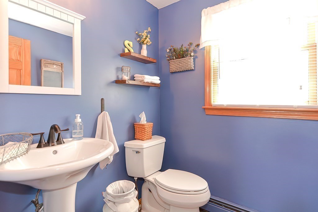26 Butler Road Mendon, MA 01756 - Photo 17 of 42 Gallery Image 17