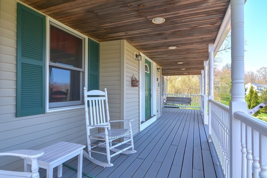 26 Butler Road Mendon, MA 01756 - Photo 4 of 42 Gallery Image 4