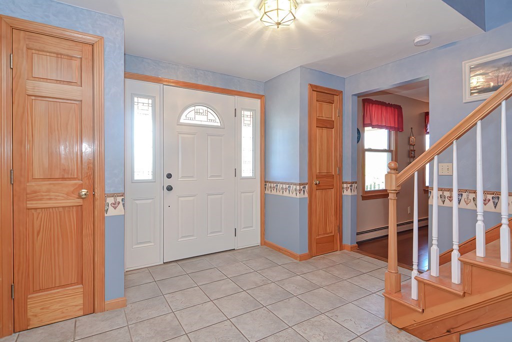 26 Butler Road Mendon, MA 01756 - Photo 8 of 42 Gallery Image 8