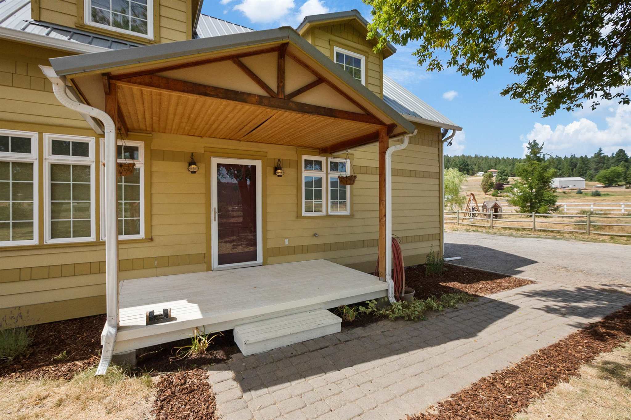 15919 North Madison Road Mead, WA 99021 - Photo 4 of 27 Gallery Image 4