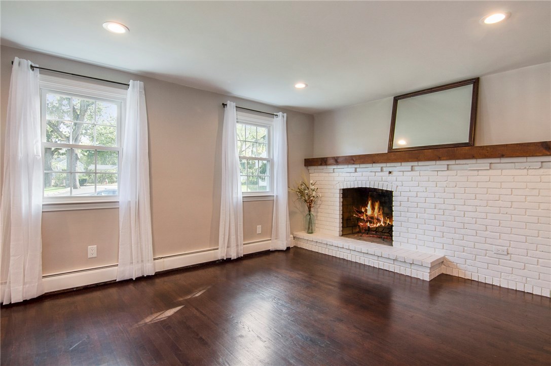1 Enfield Road Warwick, RI 02886 - Photo 15 of 37 Gallery Image 15