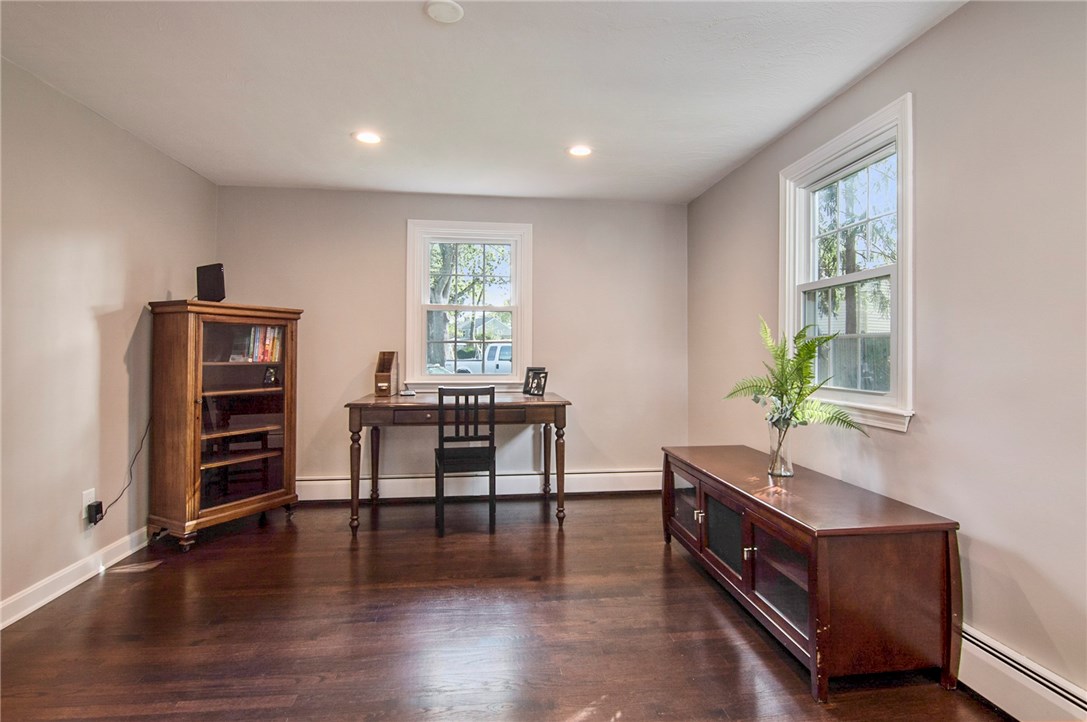 1 Enfield Road Warwick, RI 02886 - Photo 17 of 37 Gallery Image 17