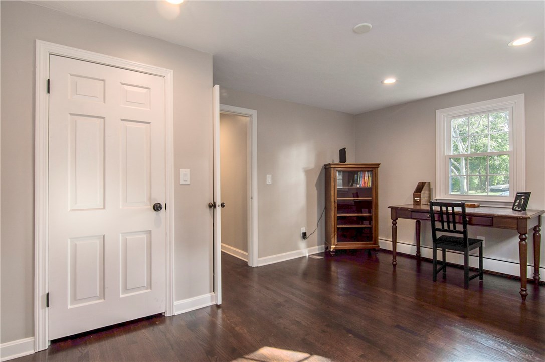 1 Enfield Road Warwick, RI 02886 - Photo 18 of 37 Gallery Image 18