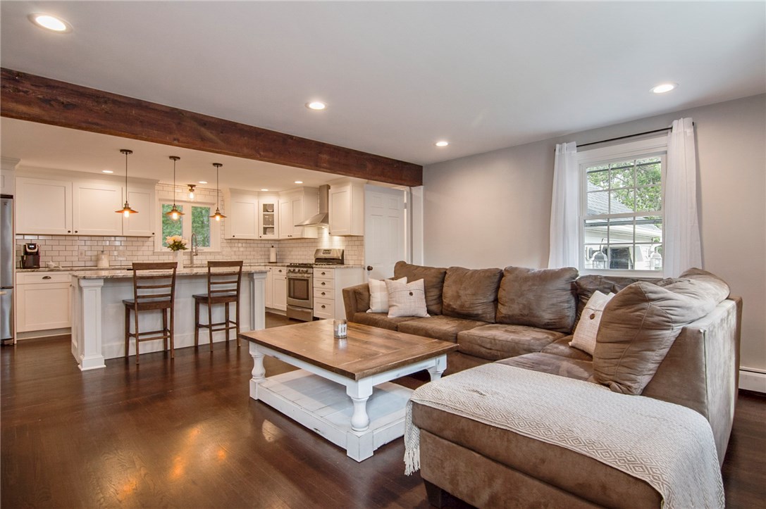 1 Enfield Road Warwick, RI 02886 - Photo 10 of 37 Gallery Image 10