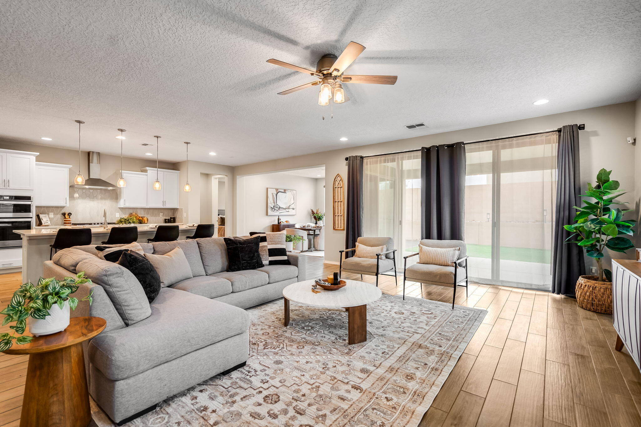 6304 Acadia Lane Northeast Rio Rancho, NM 87144 - Photo 13 of 39 Gallery Image 13