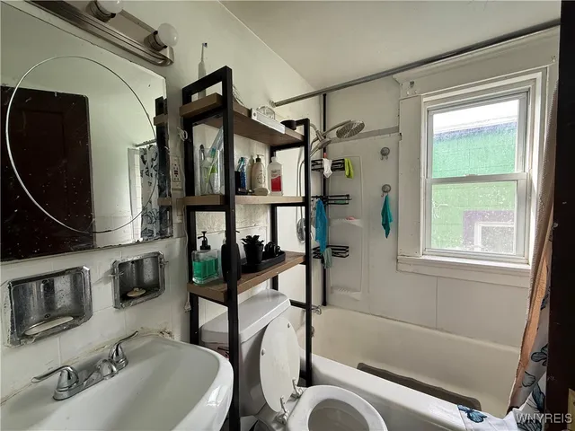 $160,000 | 121 Crowley Avenue, Buffalo, NY 14207