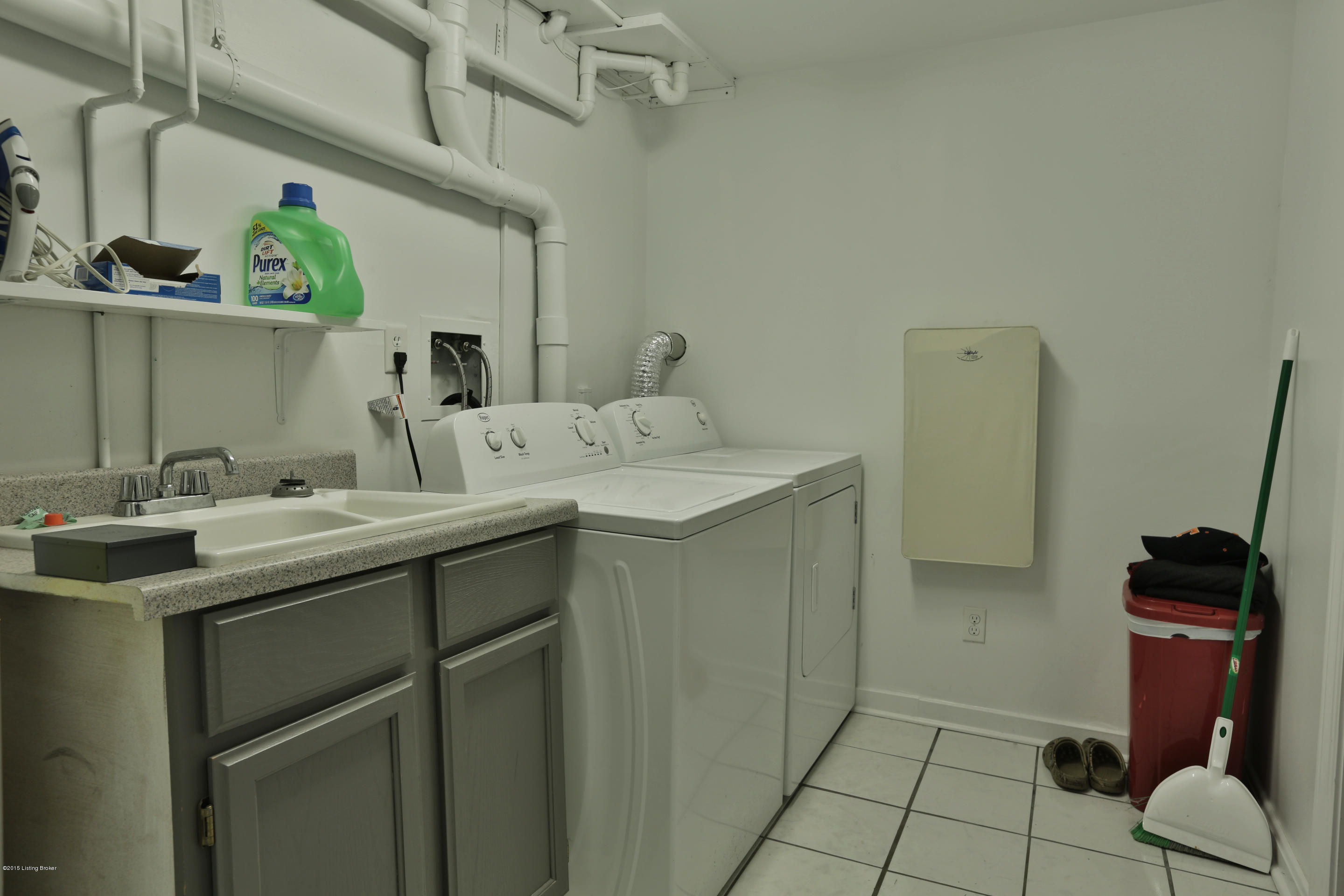 3815 Briar Ridge Road La Grange, KY 40031 - Photo 27 of 46 Laundry