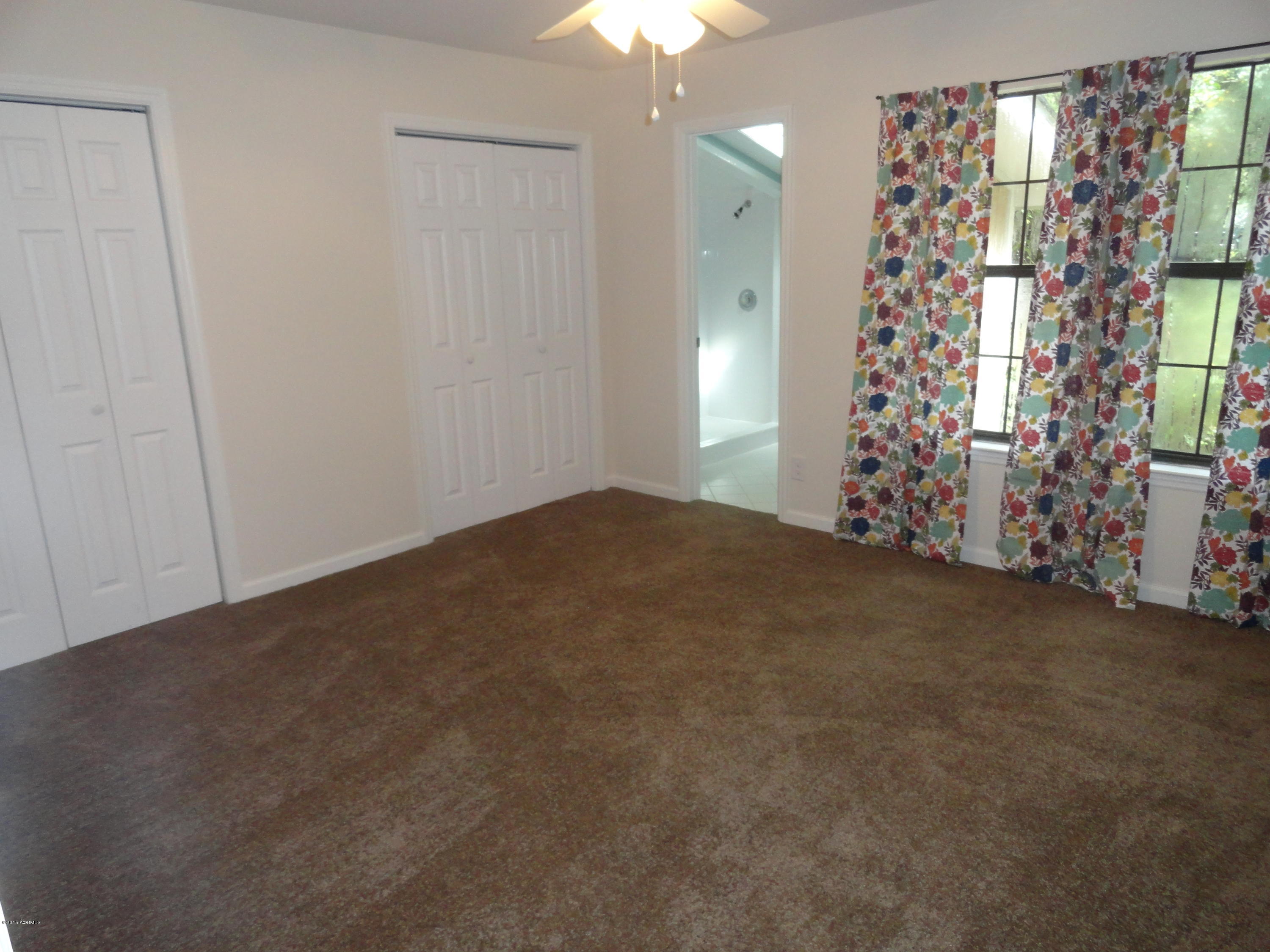 30 Springfield Road Beaufort, SC 29907 - Photo 5 of 11 Master Bedroom