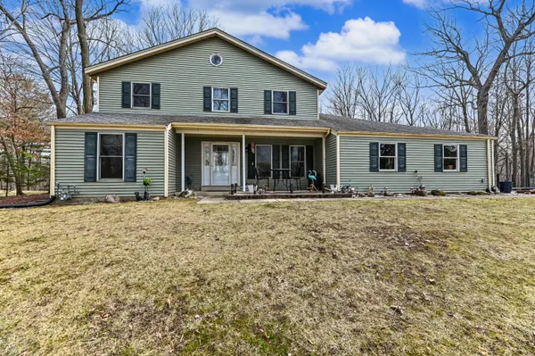 $549,900 | S94-w26995 Linden Court, Mukwonago, WI 53149