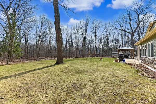 $549,900 | S94-w26995 Linden Court, Mukwonago, WI 53149