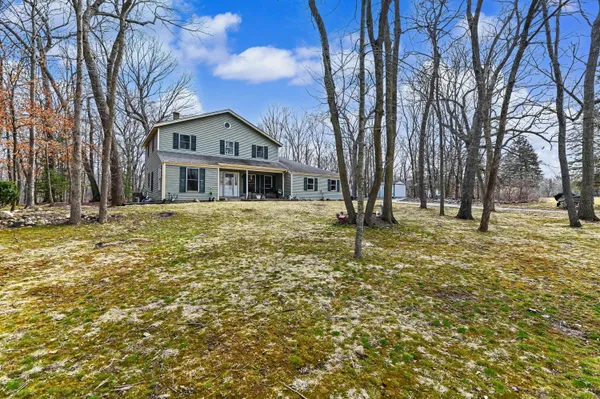 $549,900 | S94-w26995 Linden Court, Mukwonago, WI 53149