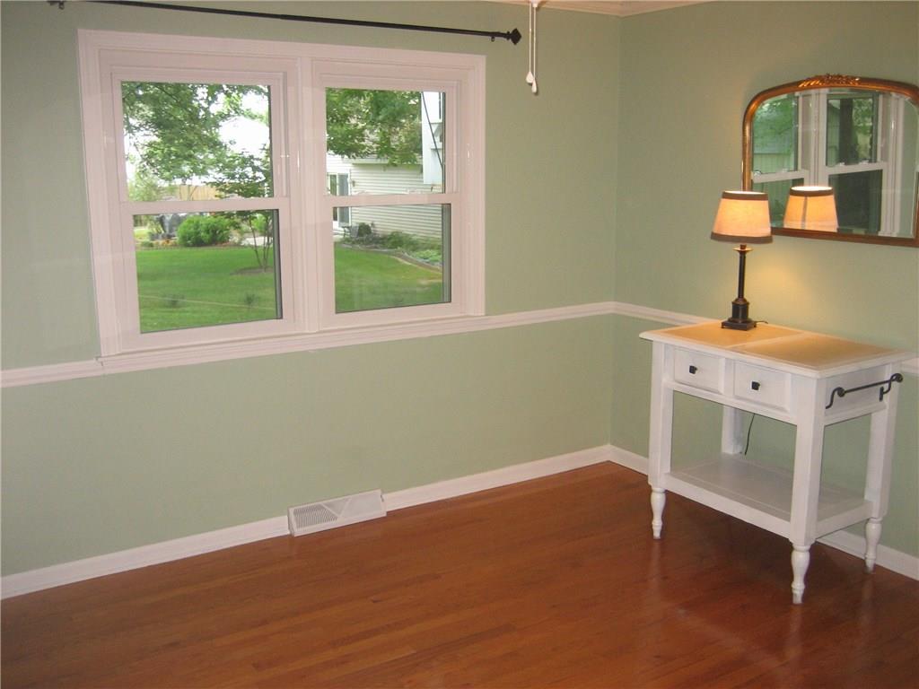 8370 Carthay Circle Fishers, IN 46038 - Photo 6 of 27 Gallery Image 6
