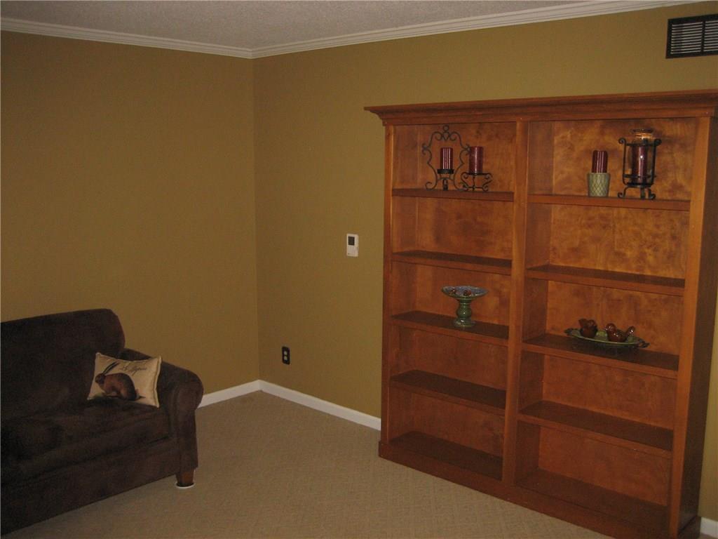 8370 Carthay Circle Fishers, IN 46038 - Photo 8 of 27 Gallery Image 8