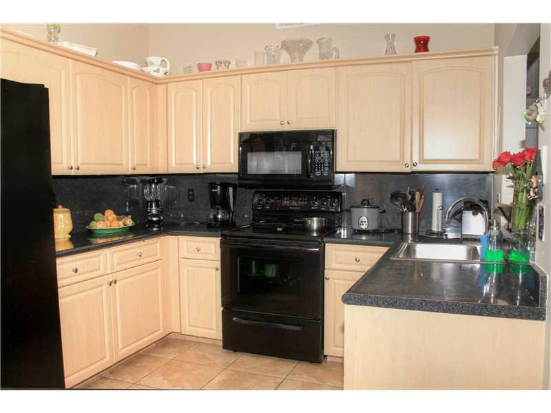 8303 Butterfield Lane Boca Raton, FL 33433 - Photo 2 of 17 Kitchen